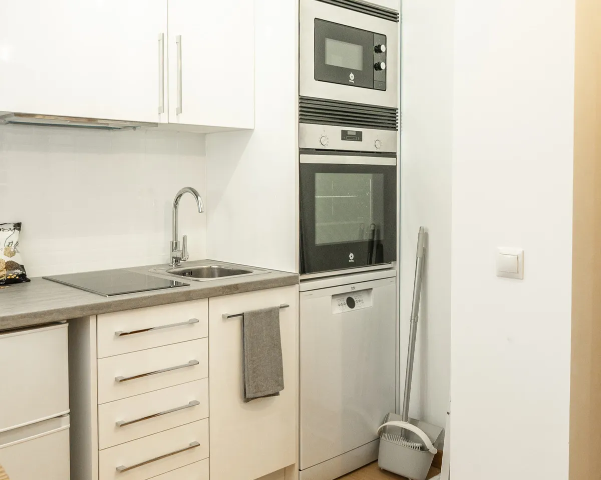 1fbb8709-5fb3-40c1-afec-e0193ecc1bbd