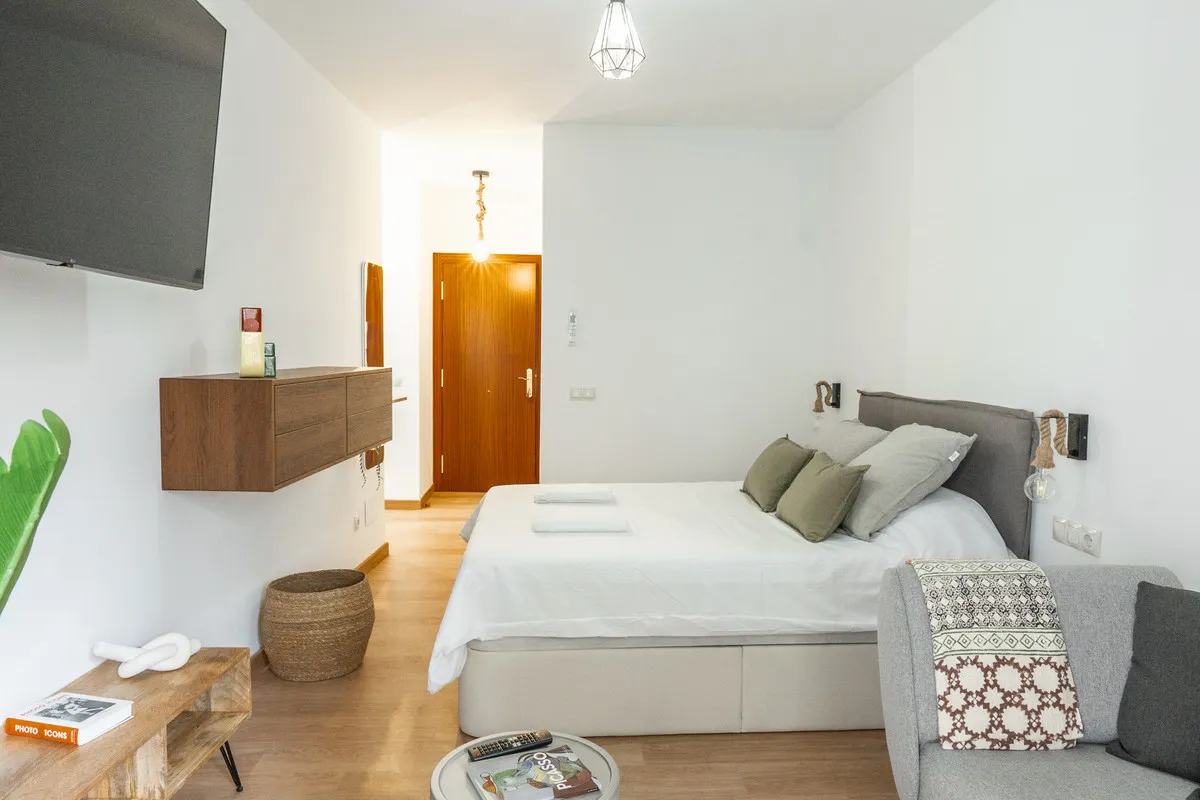 db9b15f9-d502-4b75-8645-fe58a410a96f