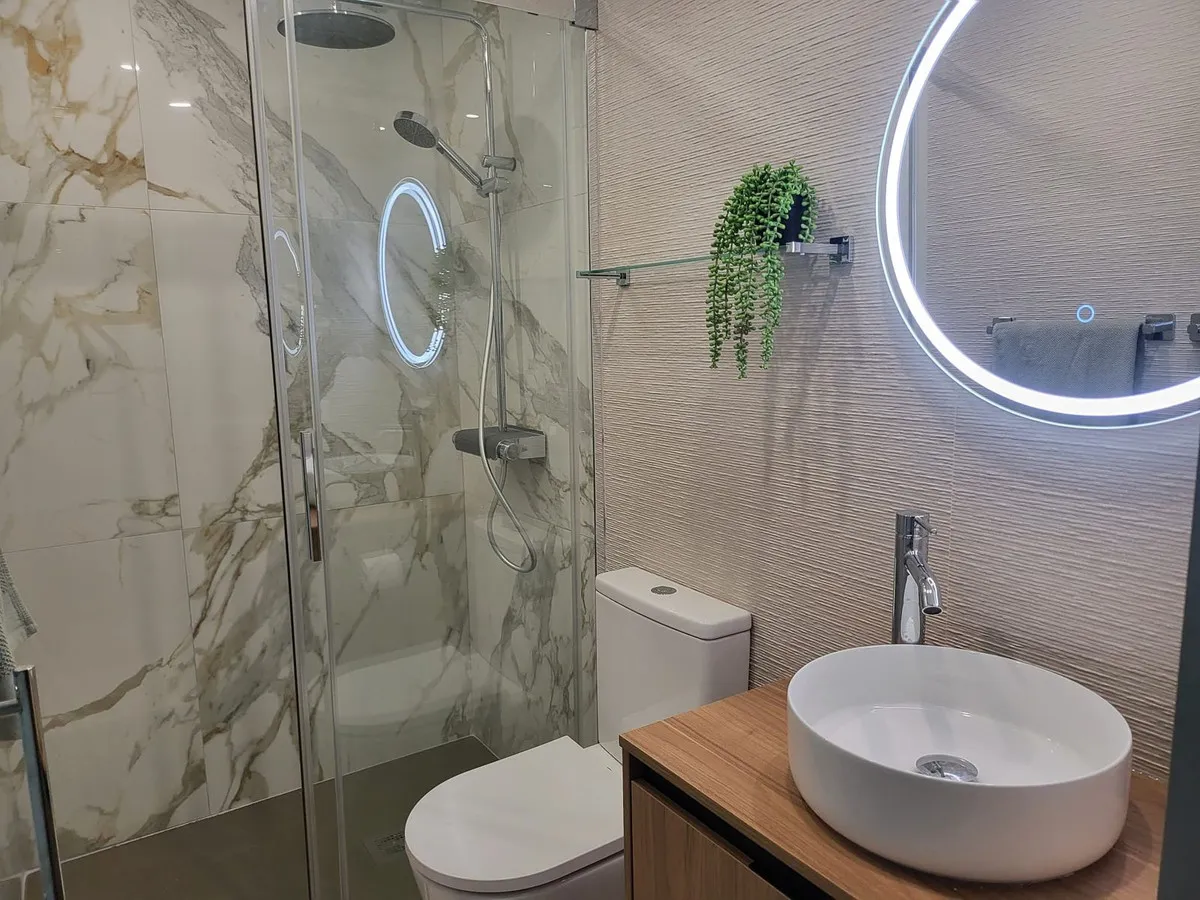 59f6aa74-55dd-48d3-b5ea-4ecf667eba10