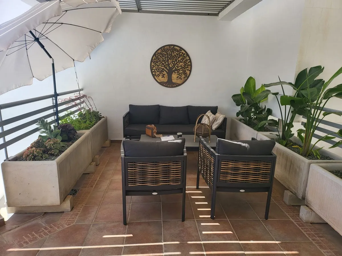 cd7b114b-b501-4048-a5af-1e2fff494f98