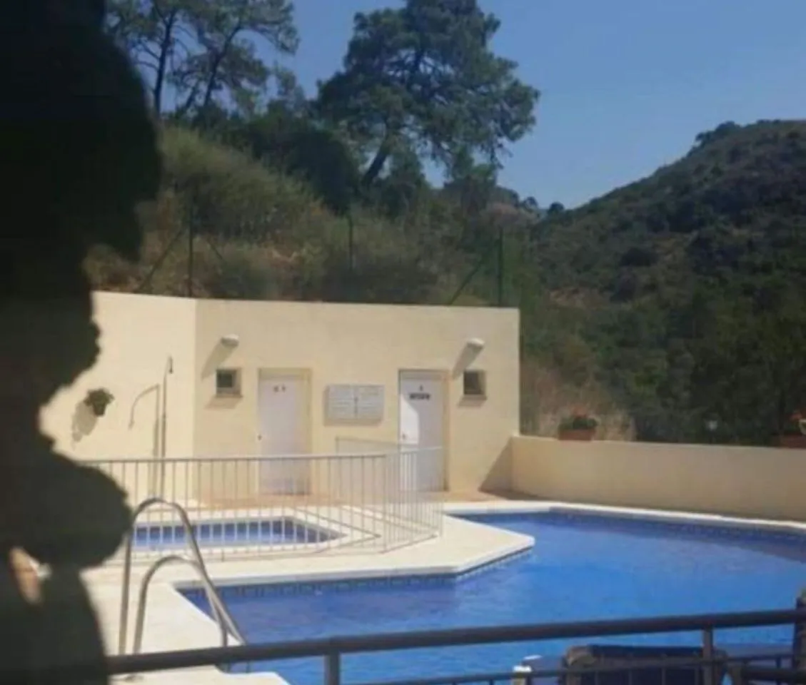 b0d4d8c1-14ba-49cc-ad83-713106e73b68