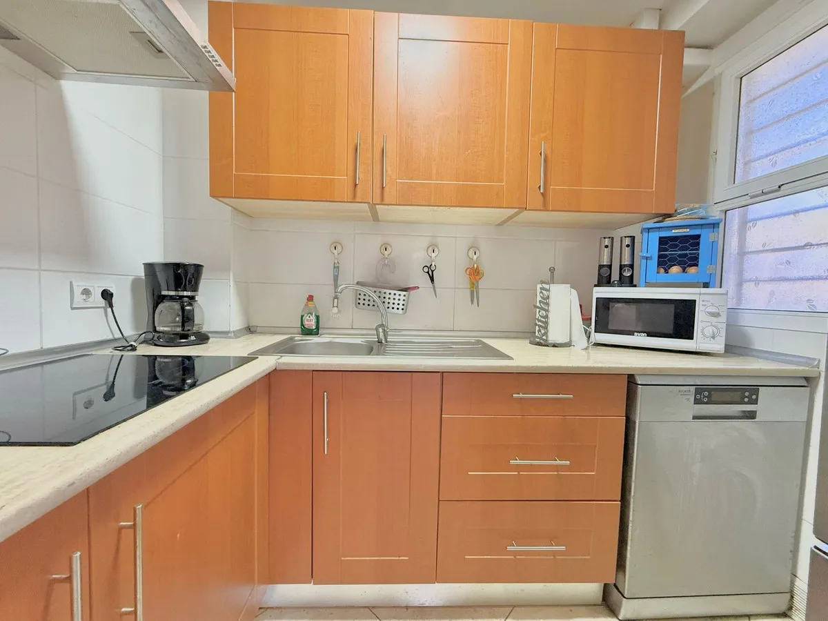 e3c3ebd9-4ce1-49c6-8b13-3e8d5eadc51f