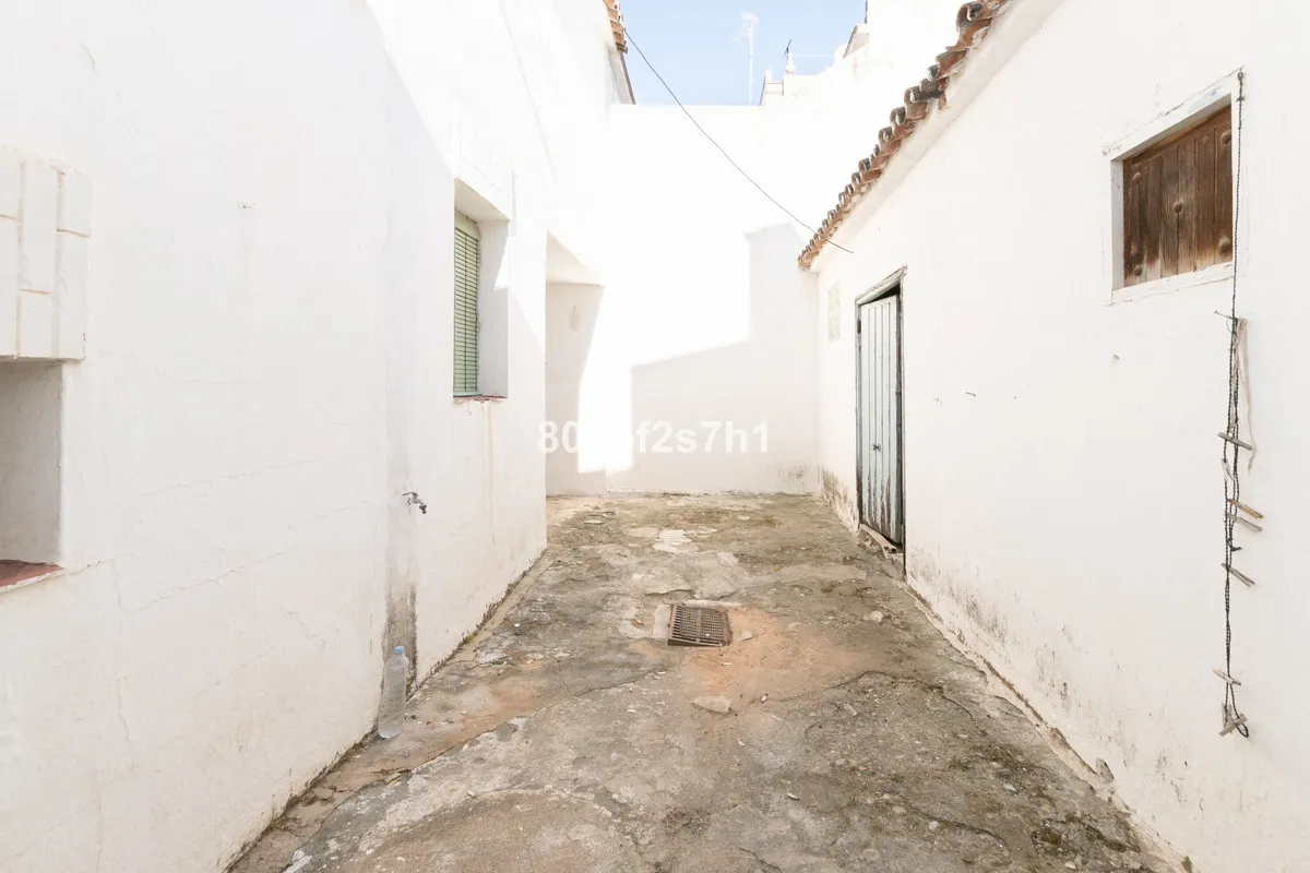 69554e25-1239-4901-83eb-33a49b8f61ea