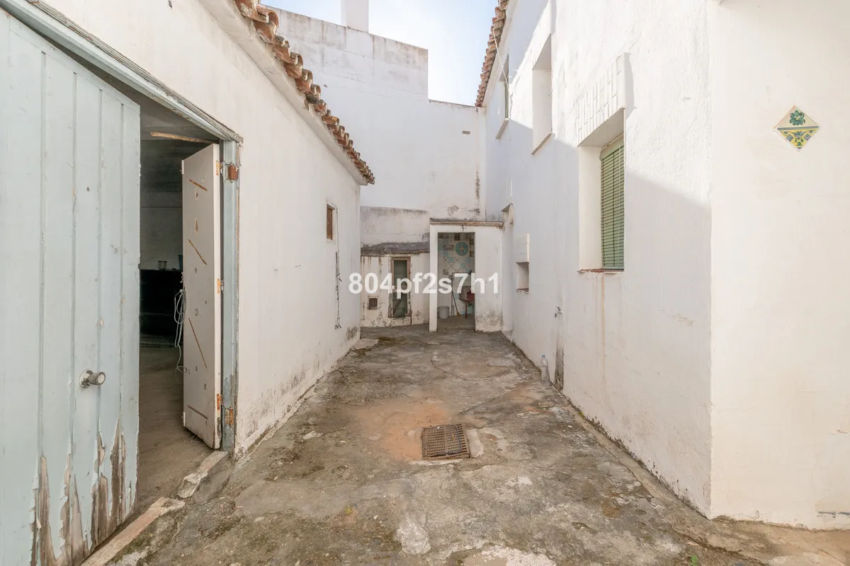 a6f4a226-dbe7-4f3b-801a-a146f618dd5a