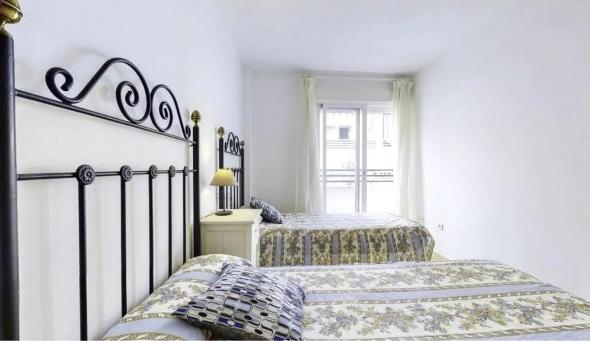 734d79a2-b785-4a72-9b79-7d842a726824