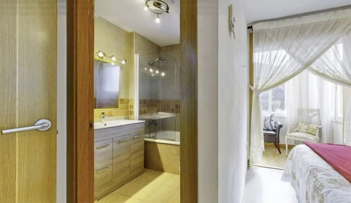 886aac74-7d3a-4114-955e-9639140bd54d