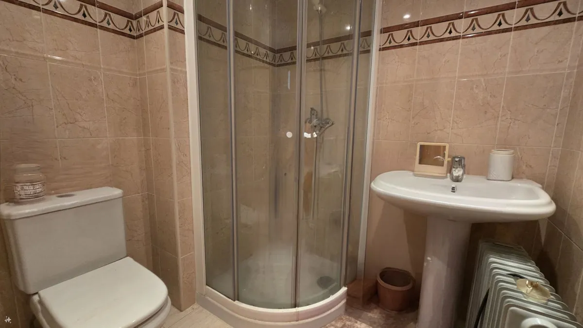 65f5f202-677e-47e2-b4e1-b0587f52380e