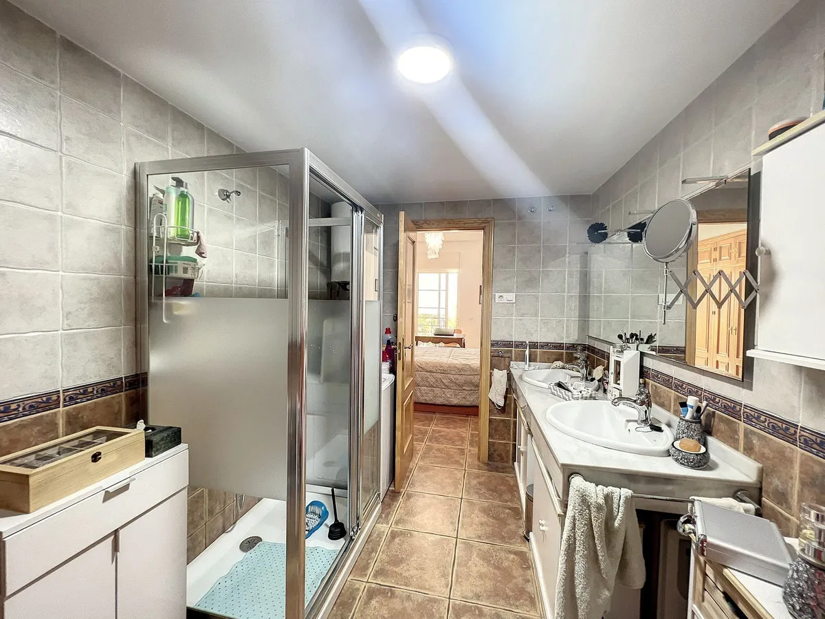 aedc74ba-a085-4dd3-b7b7-aa3b7b57cf7f