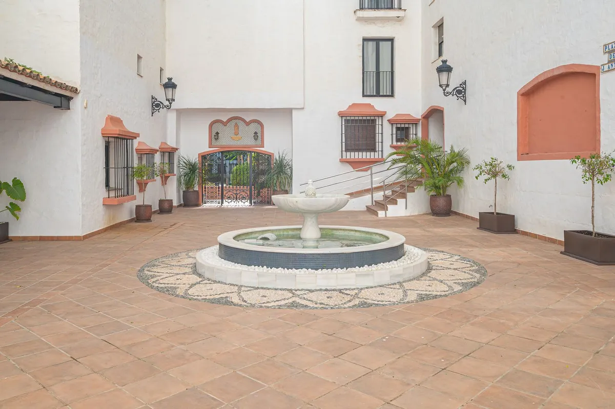 146e3de3-03cb-45fd-9db3-7f2840405f96