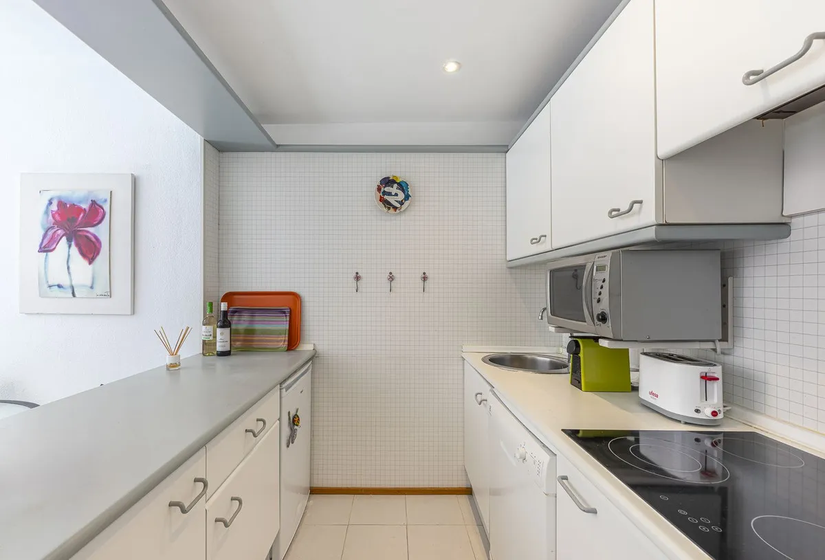 384ec6c4-83ef-4a9a-b1a2-c0286b5c1a91