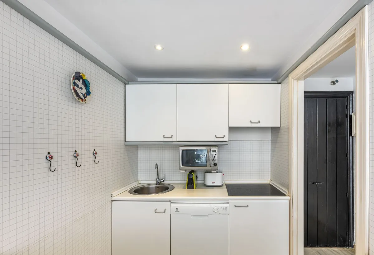 88bb4802-73d6-4479-8797-da3ce4b56505