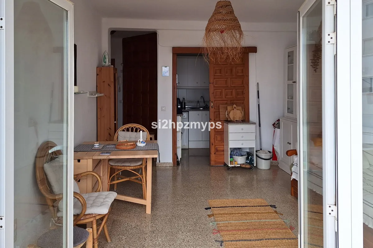 11901663-c9ea-44a0-8c2b-e0abcef64089