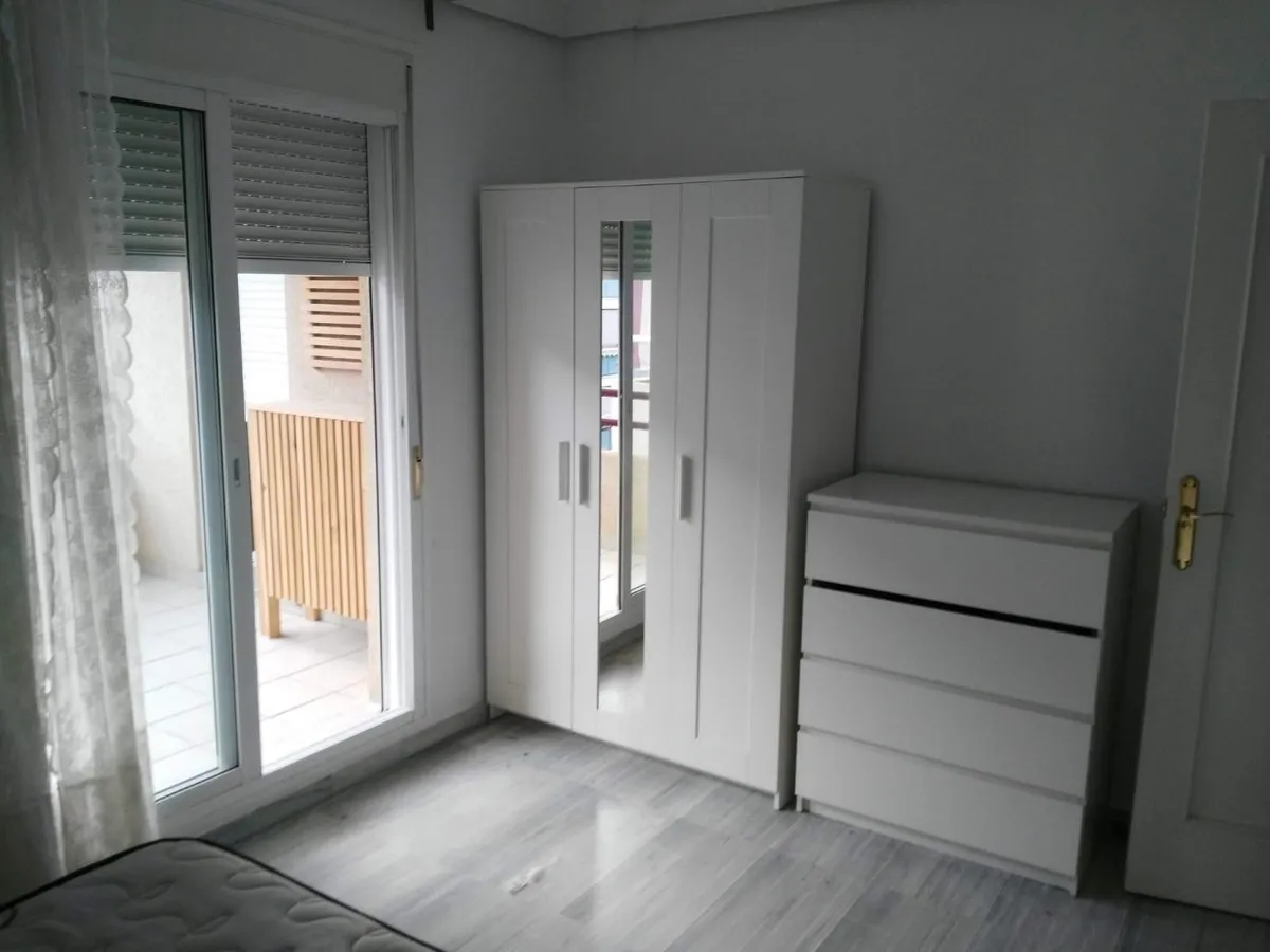 eab0bca8-654c-4942-9741-84d77a2ffeb8