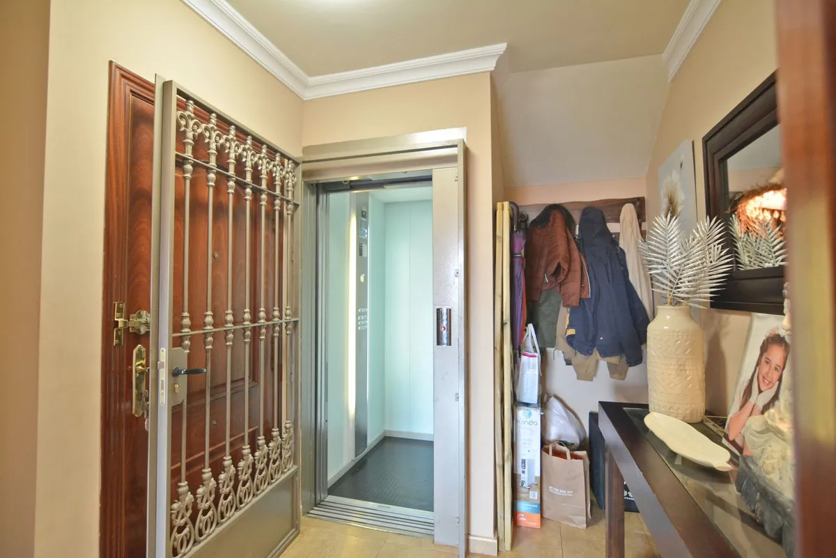 39464293-d24c-46df-9d3c-5afccff5e42c