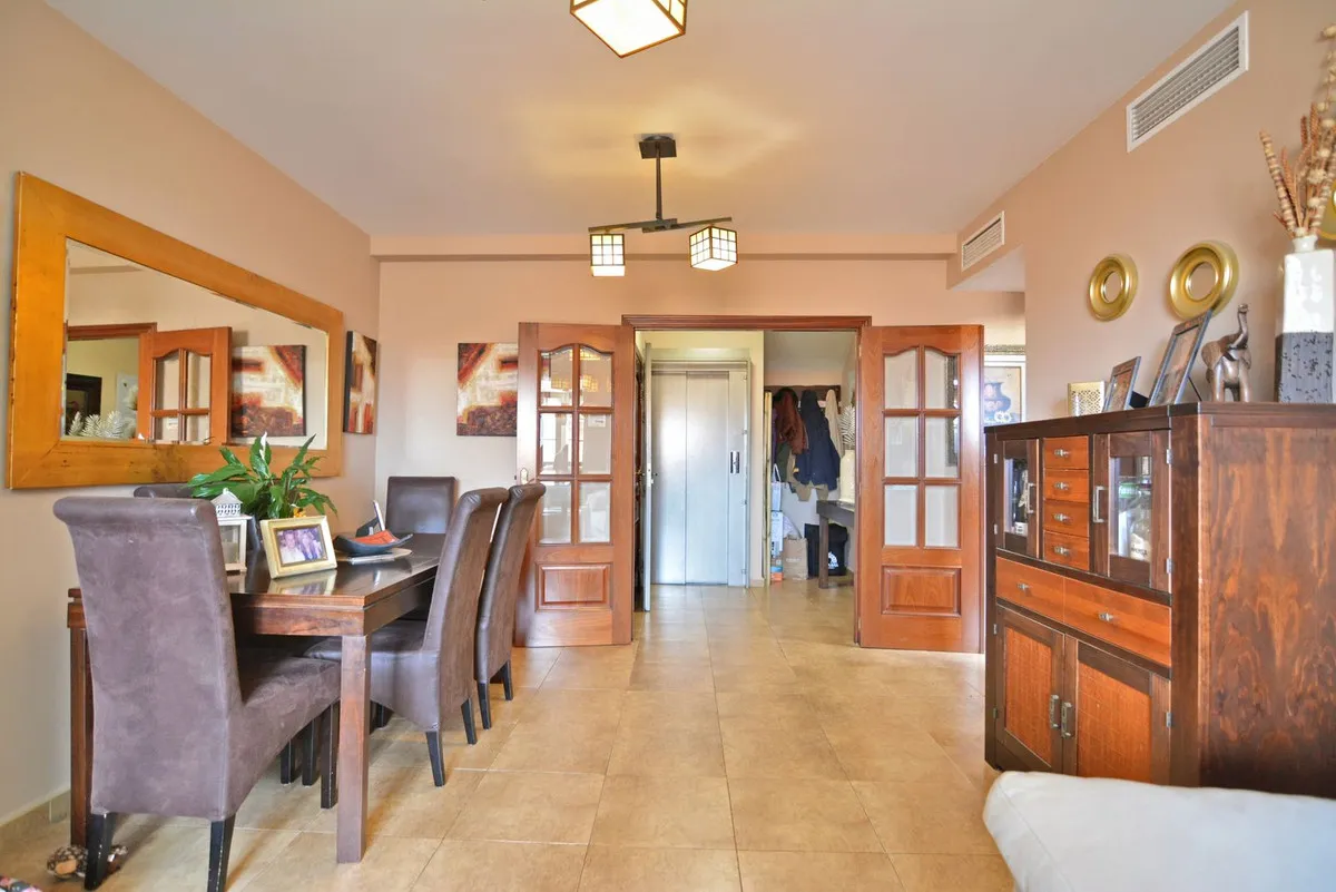 49e1ccc4-ea94-40d5-b0e1-543eb52010e1