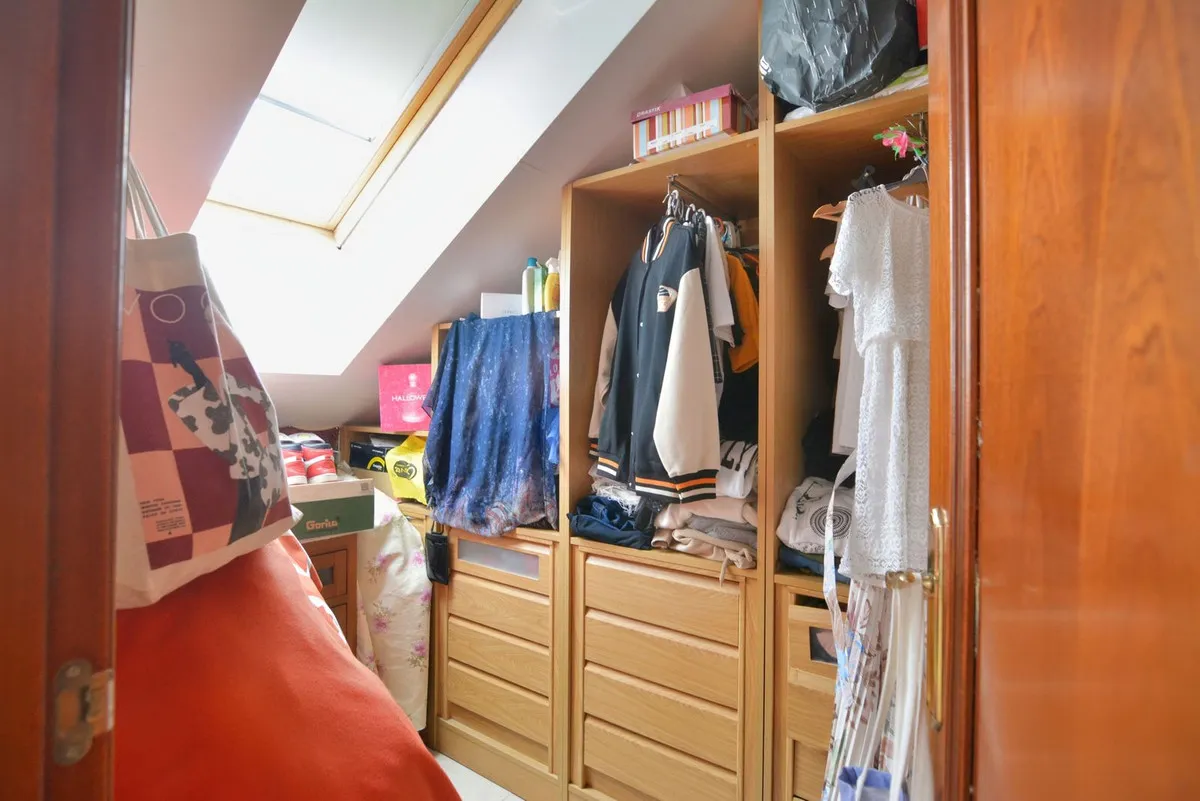 97f9bda5-1035-4fff-81de-6e43381e2b73