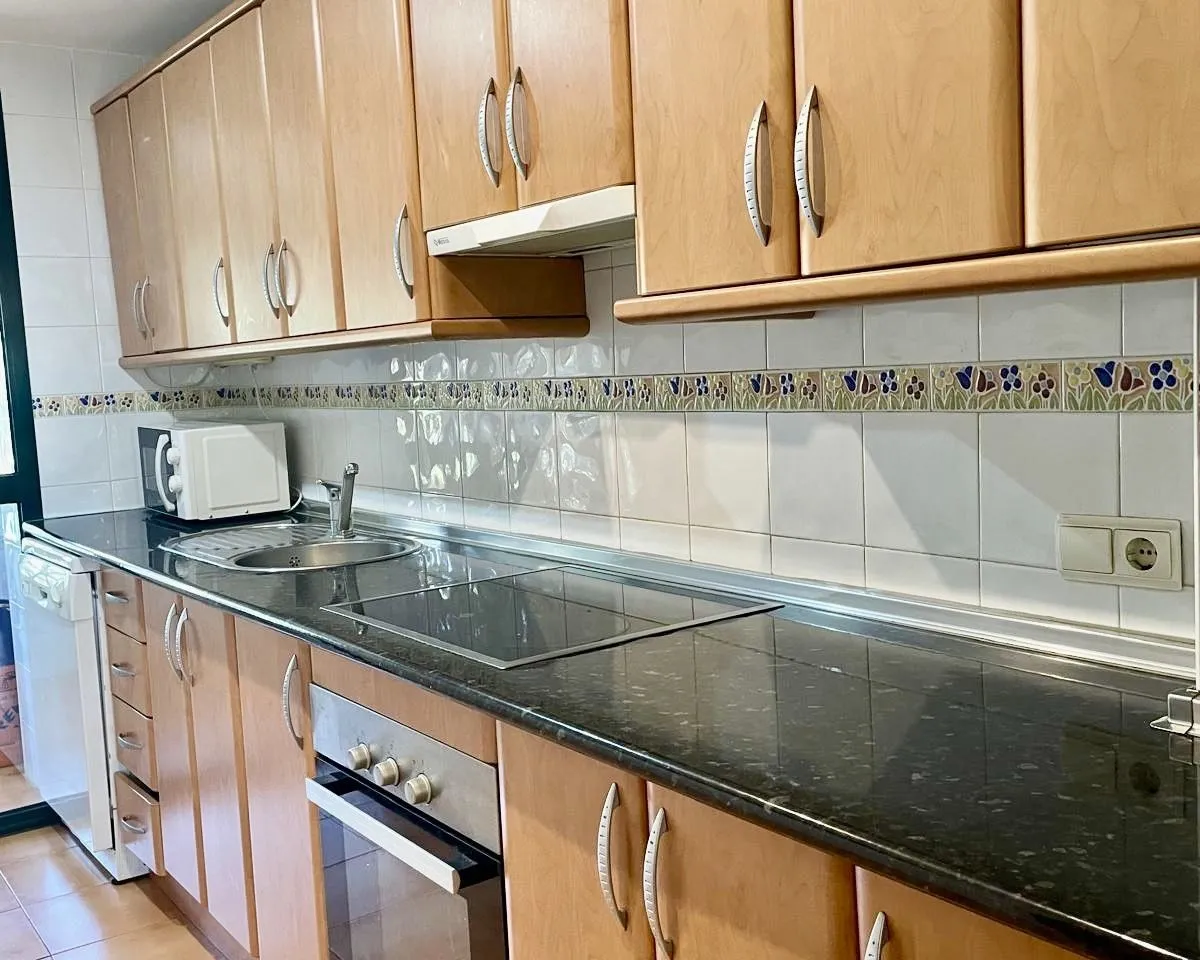 77490854-e876-4245-bb95-1ee307872a31