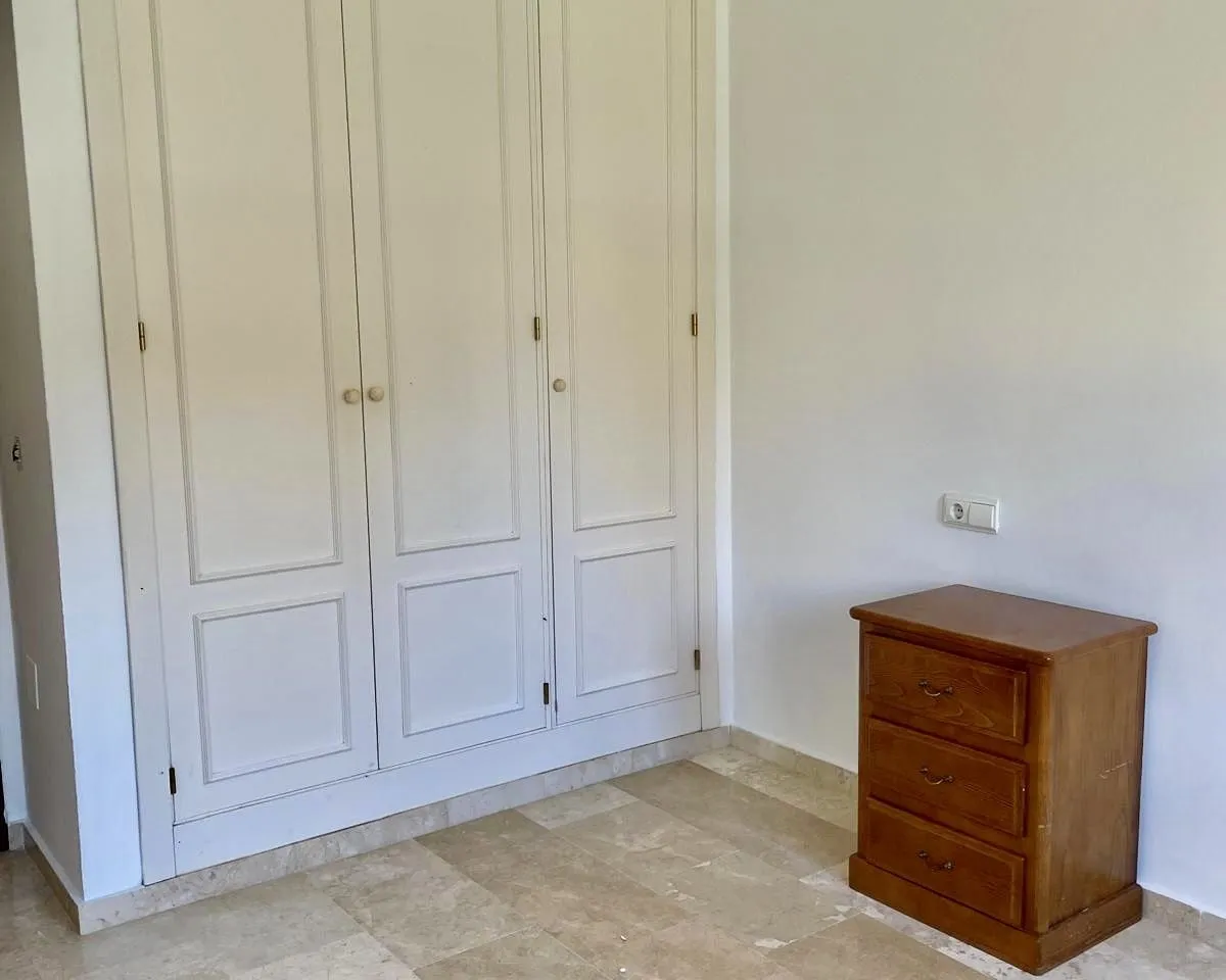 eb294bfb-d96b-4f3e-aac5-0584d31899a7