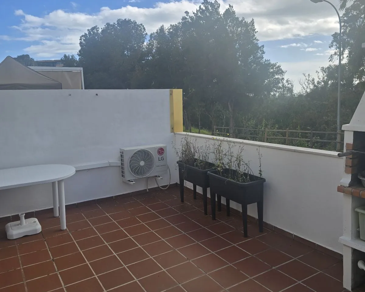 0db284f6-c3d2-4968-b218-078a11794105