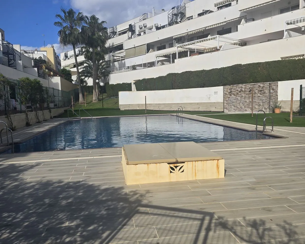 54c4dfe3-37a2-425b-a275-a1e4cca73582