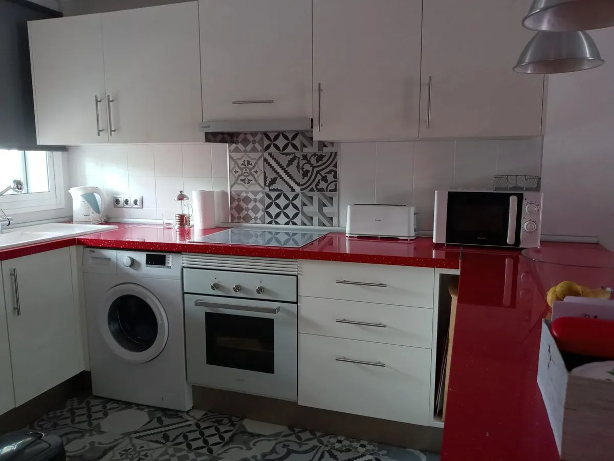 b0a292dd-cf50-4bc8-aaee-3751674d9623