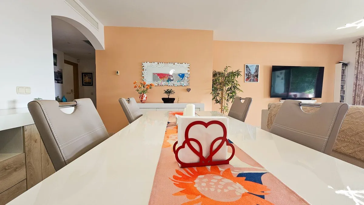 0c365952-fb69-447a-a5e7-2449a446bd11