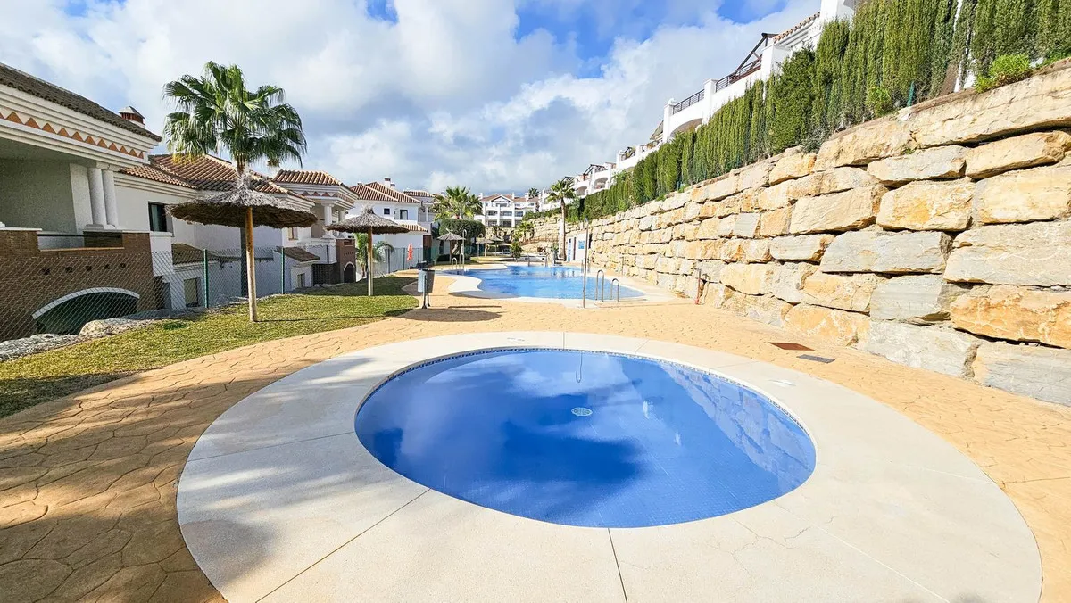 77d29eb1-b232-42b3-ab88-d41642c7d51f