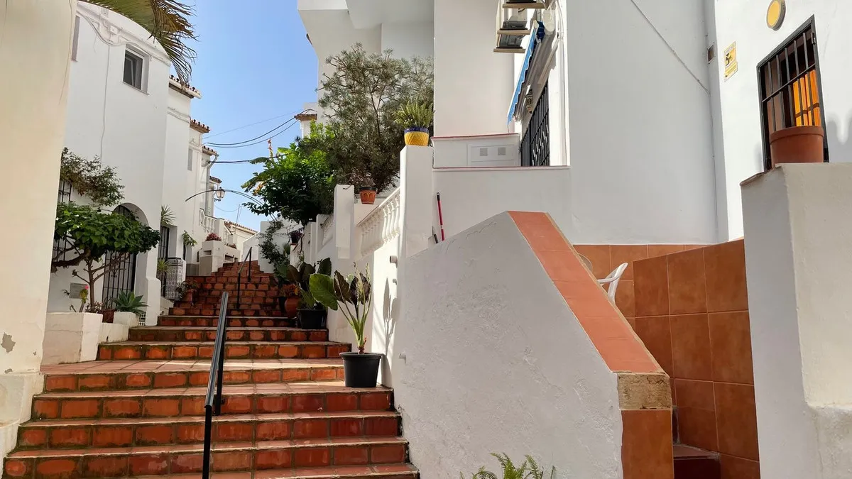 4aabe480-f1da-4e99-9b76-bf49dfd0c980