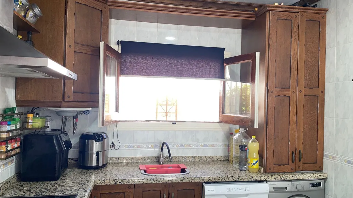 8b8a5770-02f9-4c1f-8c81-ff26eb633c0d