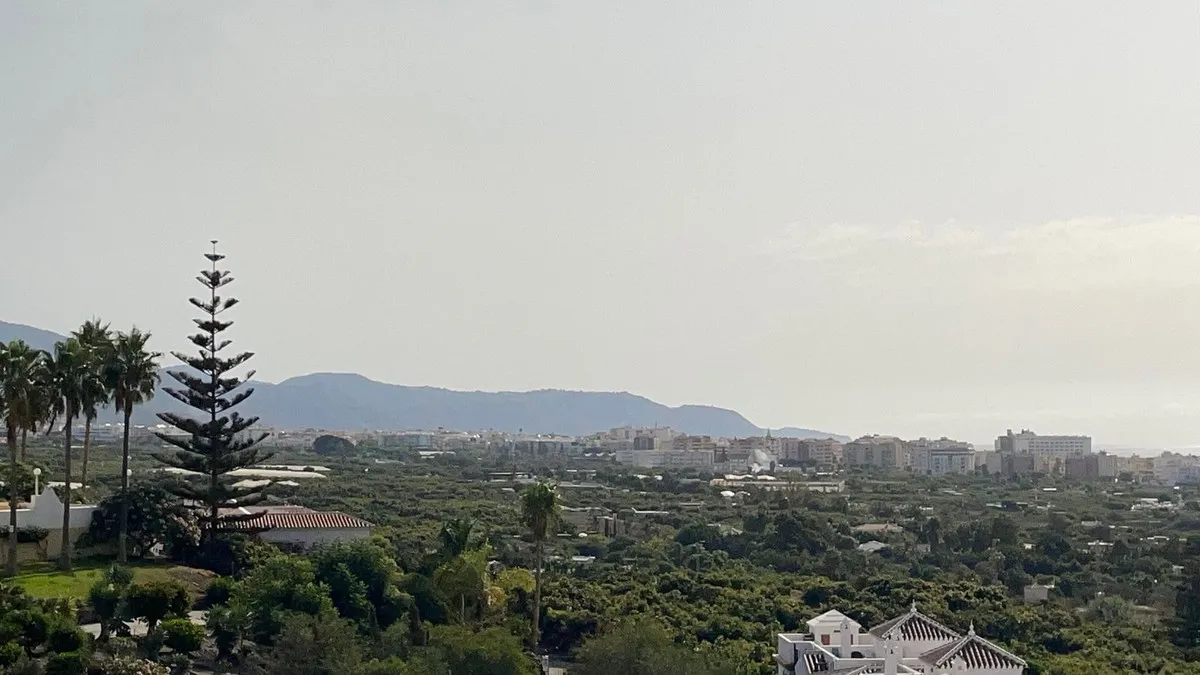 8d03bf8d-2298-47ff-b2e1-74a8866f2e53