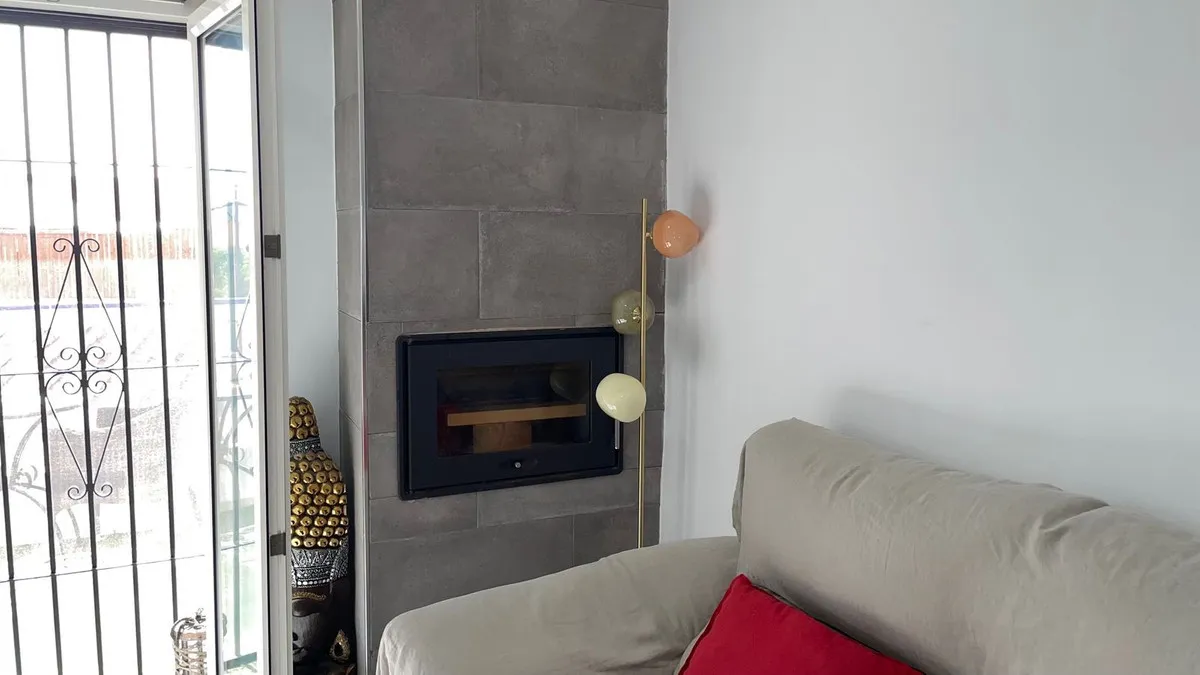 a907bfd9-0284-404f-ba50-2a4d73dd6bad