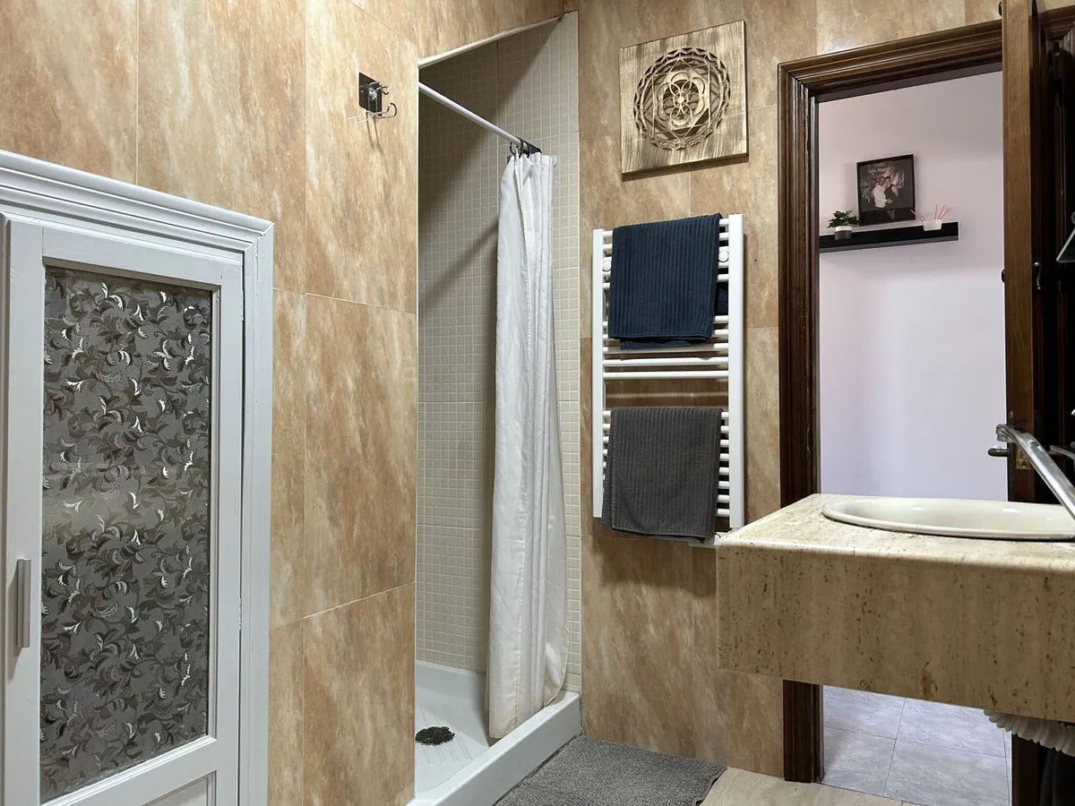 30c02261-f7ae-4795-a1ca-085b4380f985