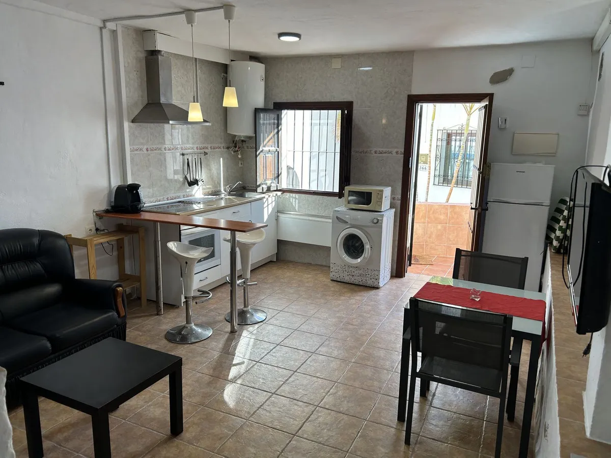 326e710a-c543-4e0a-9d6e-e9b04a787854