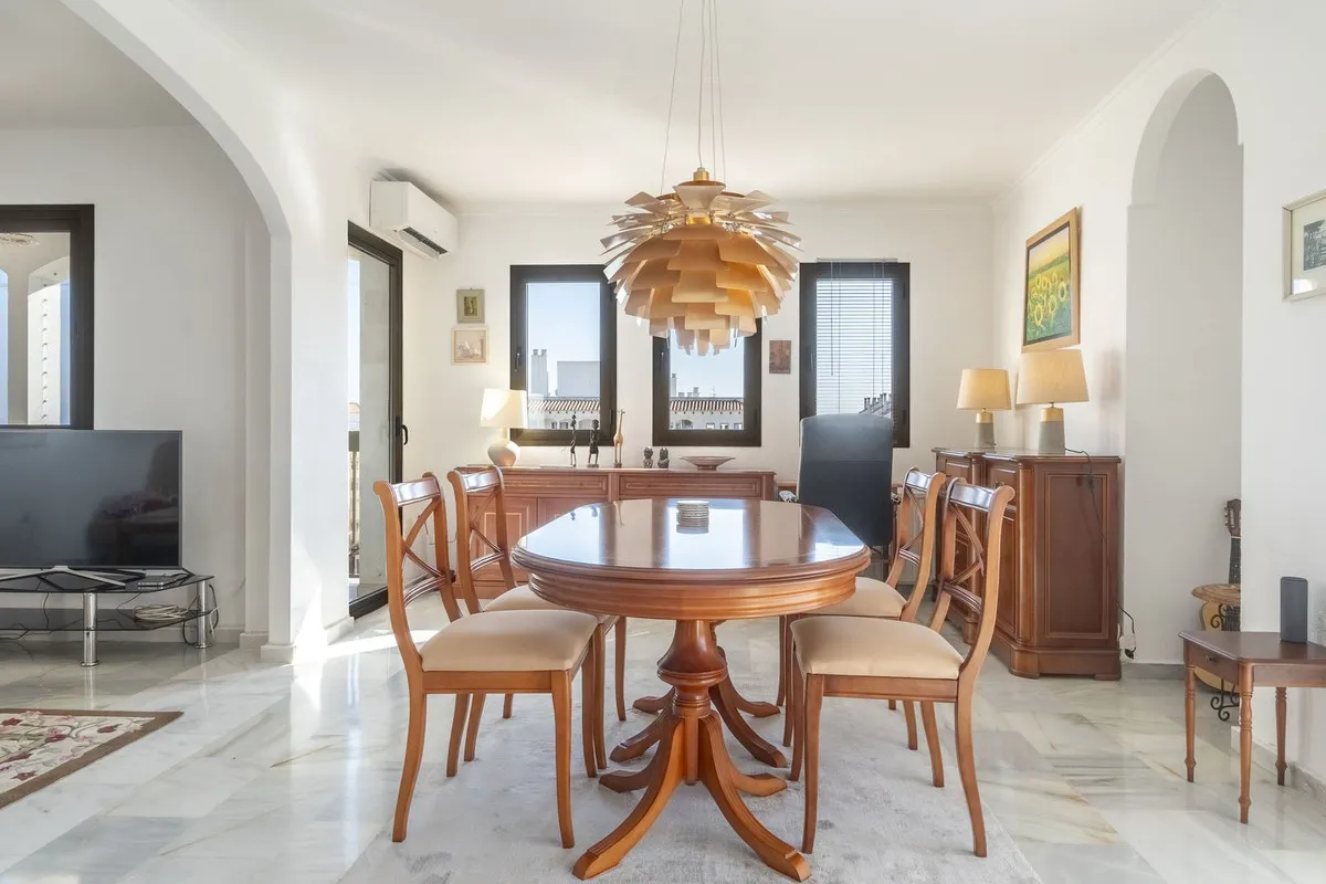 01b47051-5248-436e-8163-b70e1090ab07