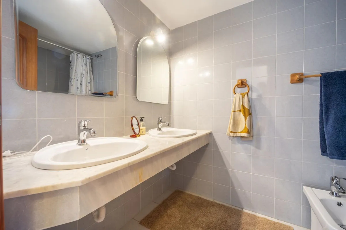 1cb0ea07-bfb8-4463-84ed-2409effcf06d