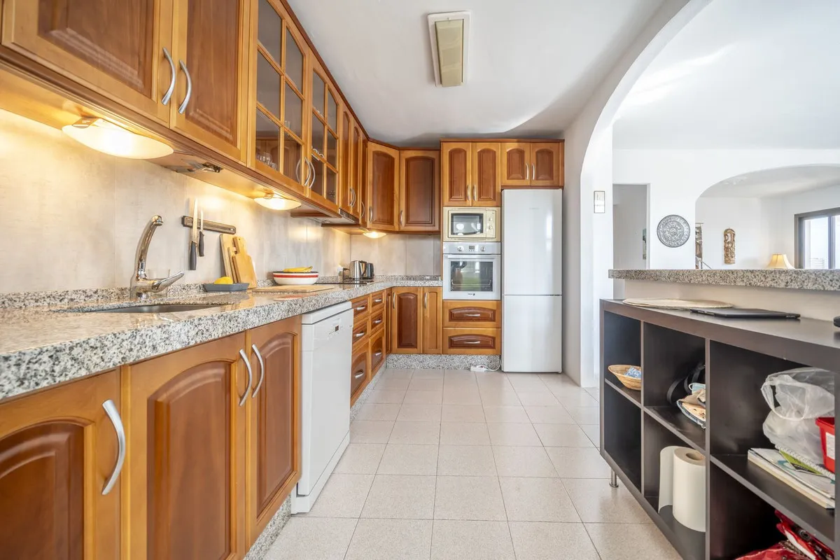 ecf95d62-8f43-4612-9420-3802bbb970c4