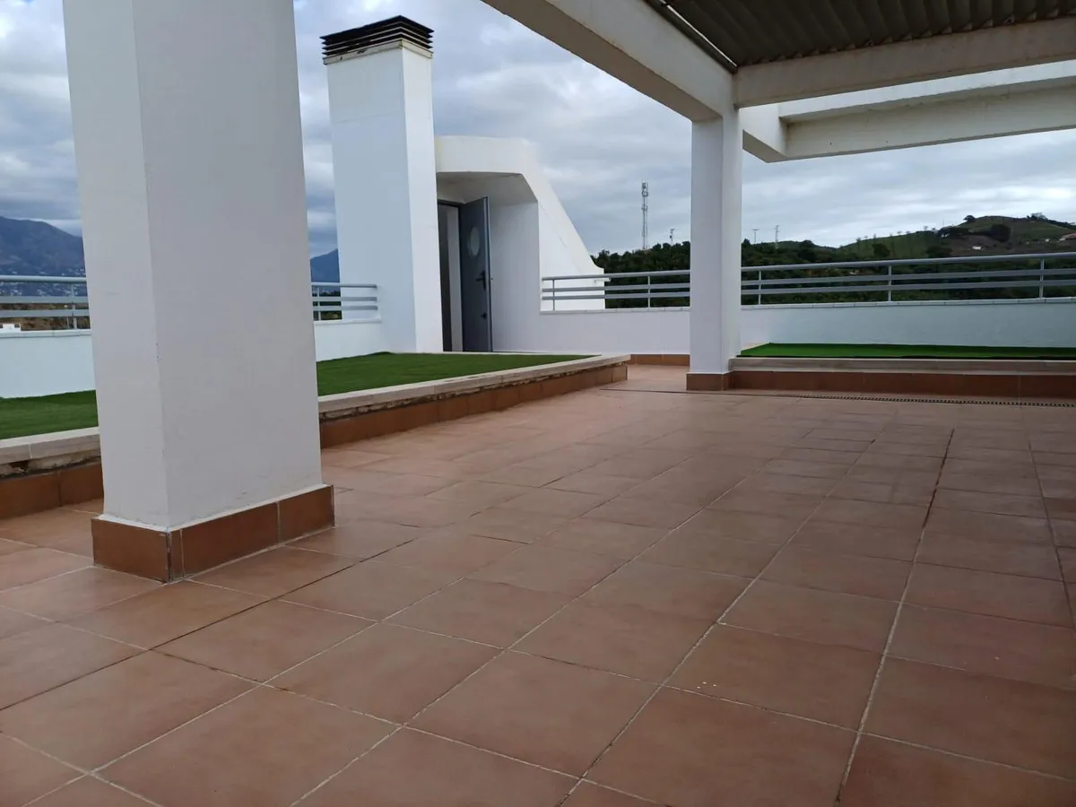 575c8704-1fd6-4dae-86a2-9c421d980785