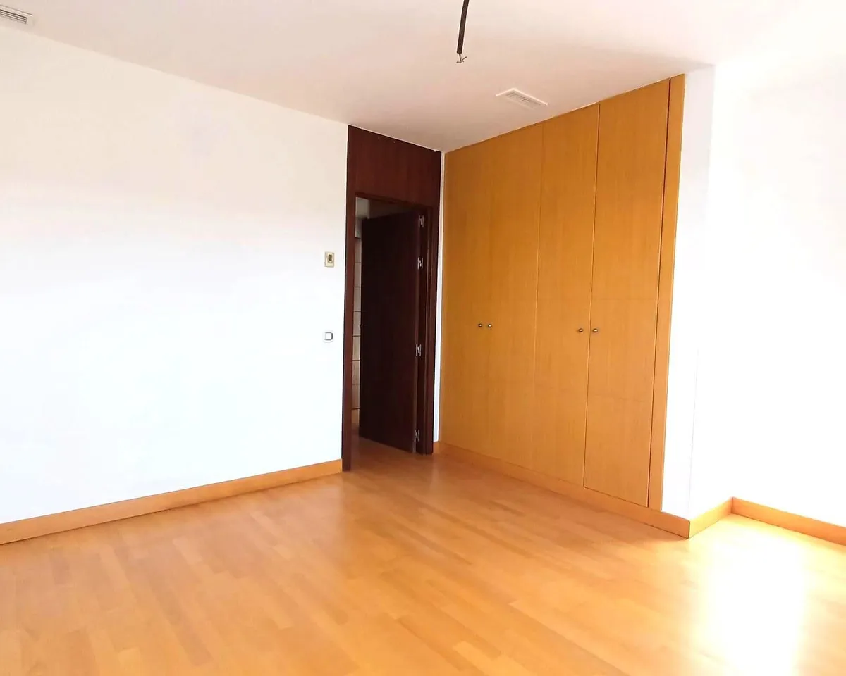 583c3211-bc21-49c5-829a-7327fad26ff4