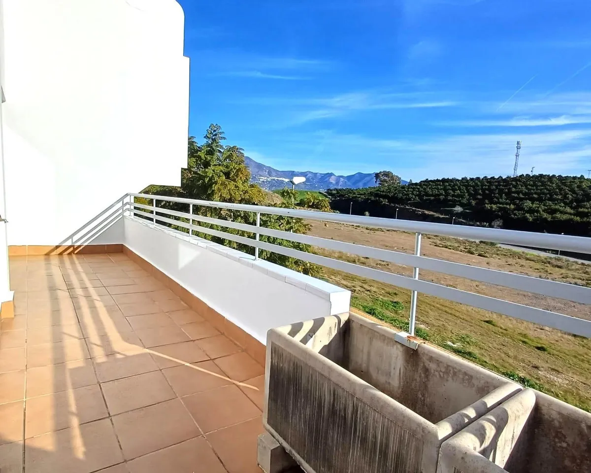 ac3a1bd2-5ee0-490c-9893-be0e03bd405e