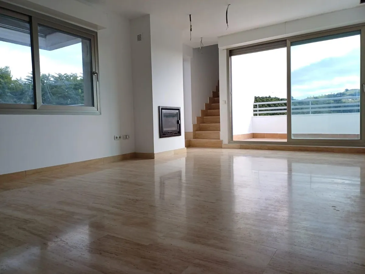 decf9fa5-ff7c-4631-9ebd-b92cb9ab6162