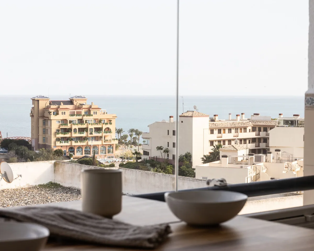 4a0a6762-3c87-4a45-85c1-2b913aa92f1e