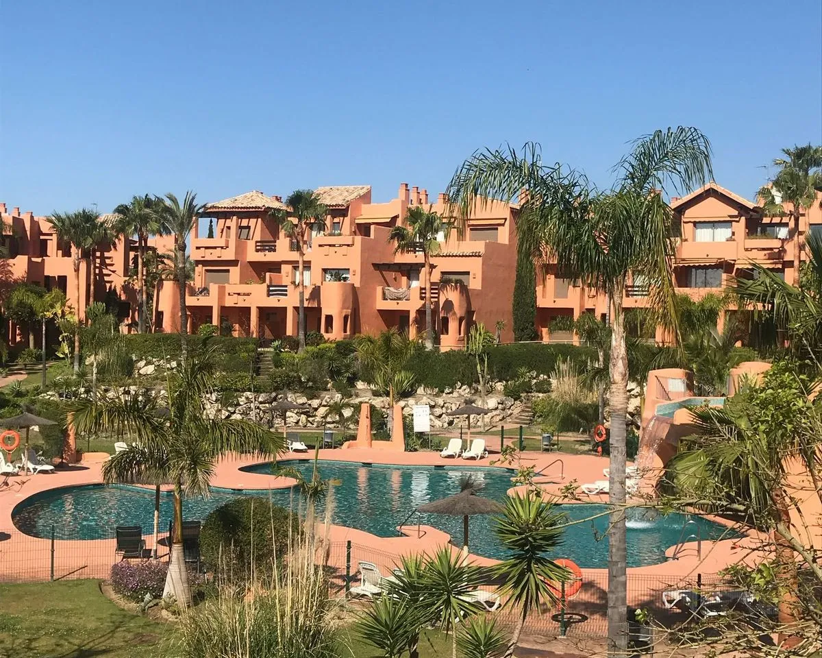 f8c44760-df26-4052-8b75-466e845a378b