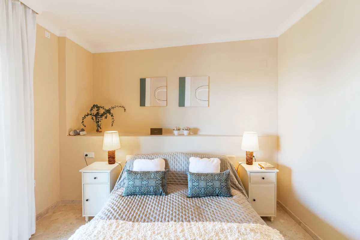 328c29df-277b-4af2-97f2-b09b195712d2