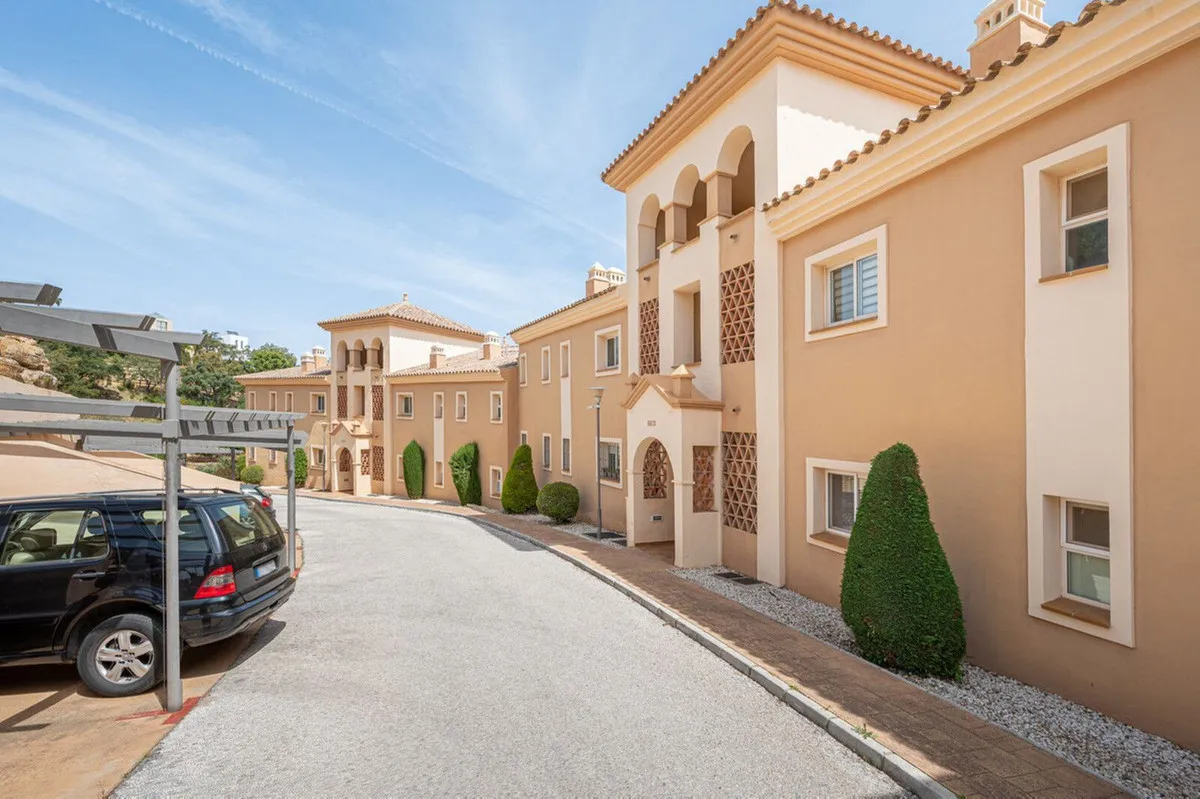 6d3ddefc-14e9-4025-8170-1cdc83b7011d