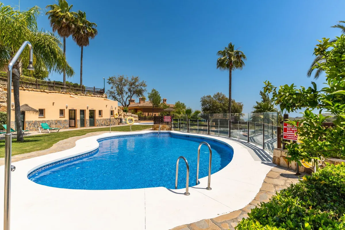 71727769-fb74-45fc-af89-e952908e62f9