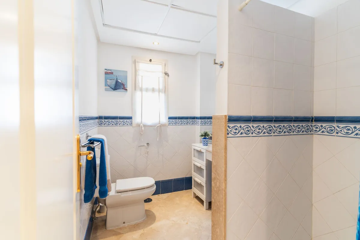 c811fa10-51dd-4be0-8b2f-8880745c2f40