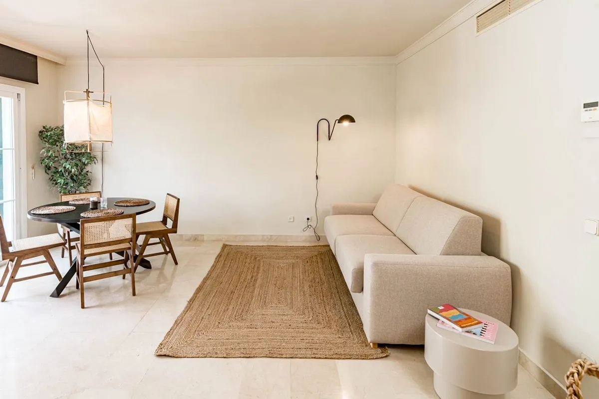 15b30b42-3424-4344-aa7c-1726f85599cb