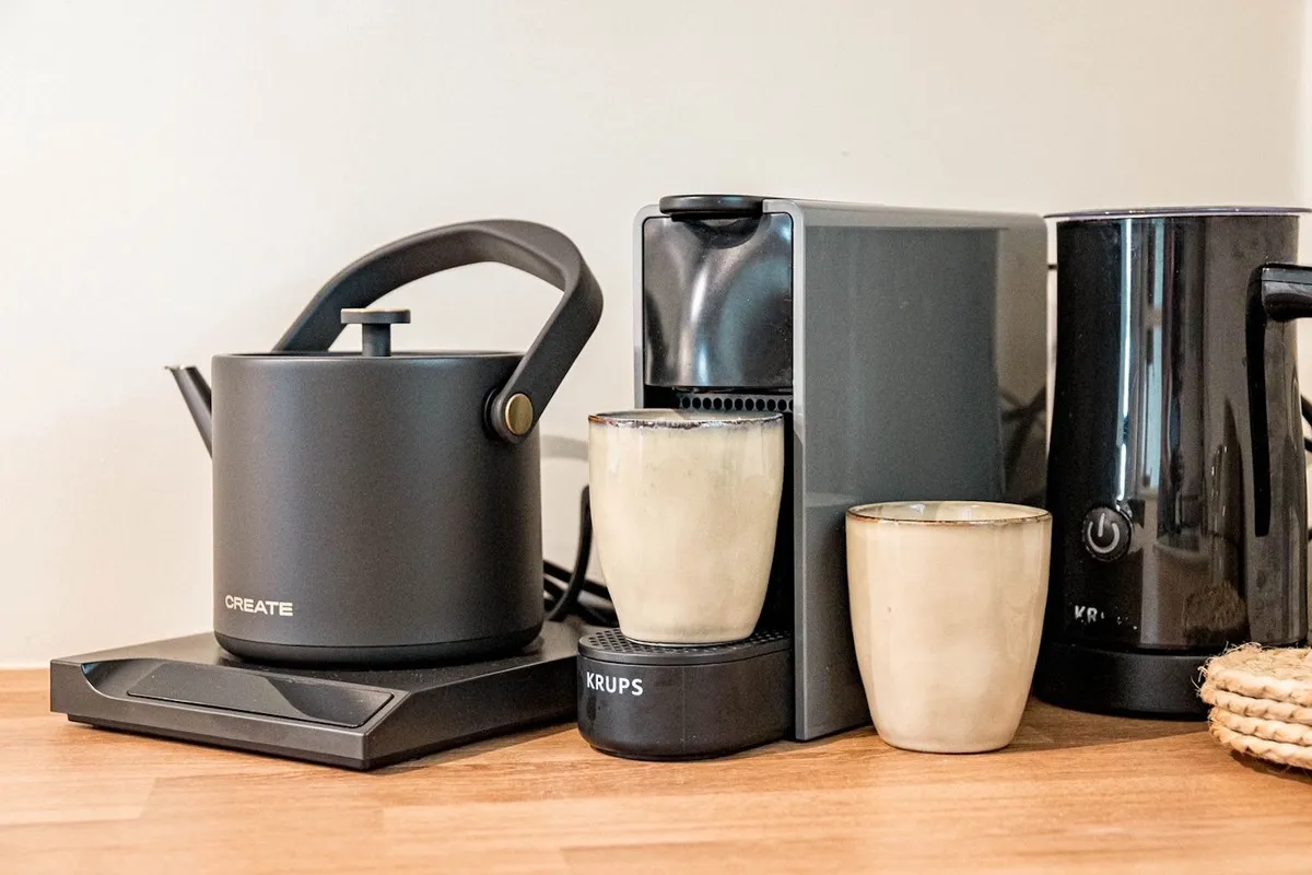 c1def0ef-fae0-4281-8f29-bc83f56a0a70