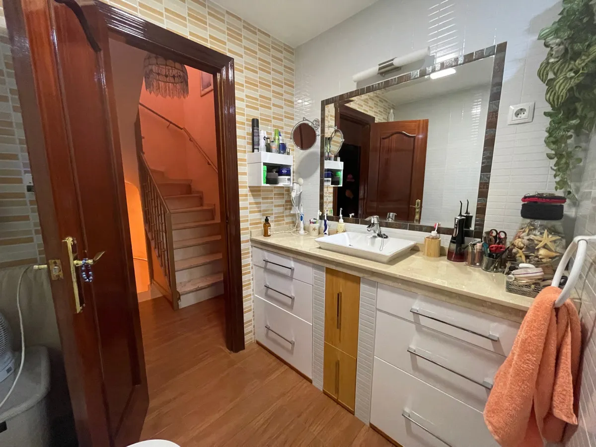 3872270a-f87d-4a24-9931-6c6431f26e3a