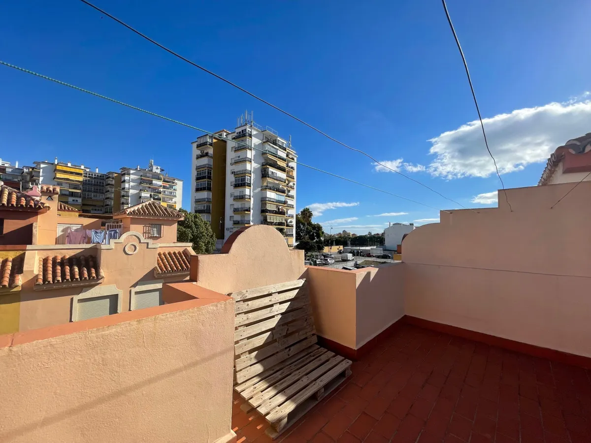 39c338bd-39c8-4b96-8c00-68f6716a311e